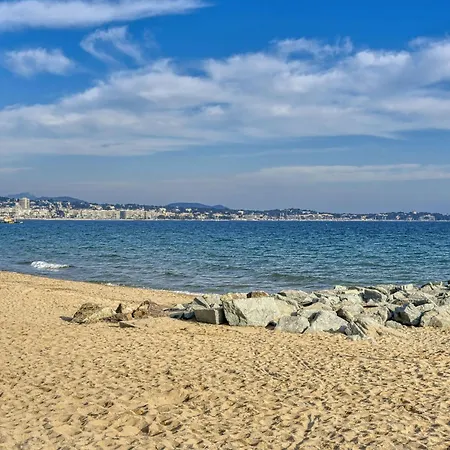 Le Capitole-8 * Fréjus